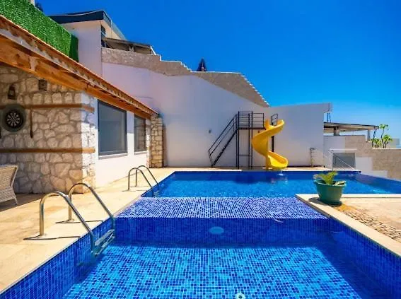 Honeymoon With Sea View * كاس