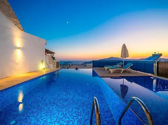 فيلة Honeymoon With Sea View