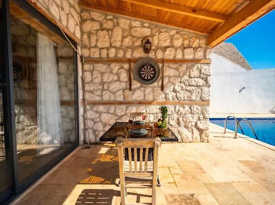 Honeymoon With Sea View فيلة كاس