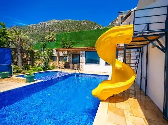 فيلة Honeymoon With Sea View كاس