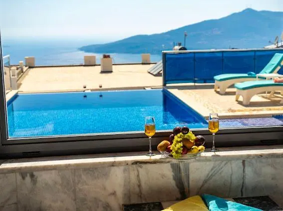 Honeymoon With Sea View فيلة كاس